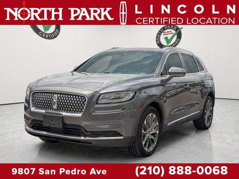 Used 2022 Lincoln Nautilus Reserve FWD image 1