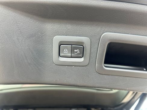 Used 2025 MAZDA CX-70 3.3 Turbo w/ Preferred Package image 22