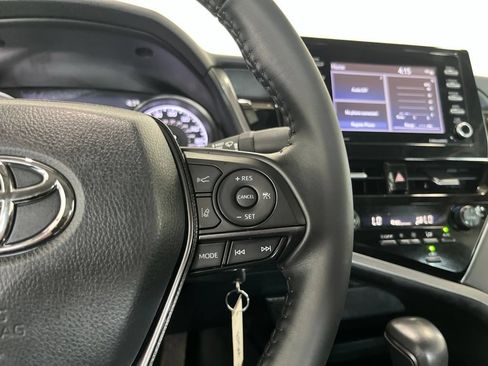 Used 2023 Toyota Camry SE AWD/4WD image 7