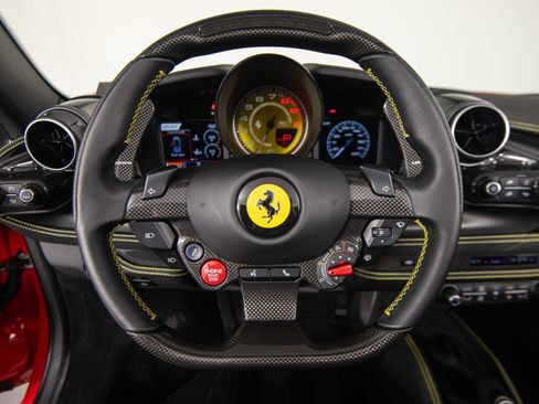 Certified 2022 Ferrari F8 Tributo image 37