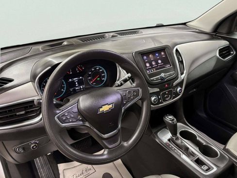 Used 2020 Chevrolet Equinox LS FWD image 14