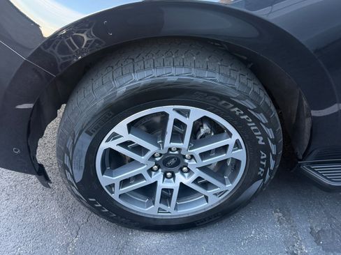 Certified 2025 Ford Expedition Active AWD/4WD image 26