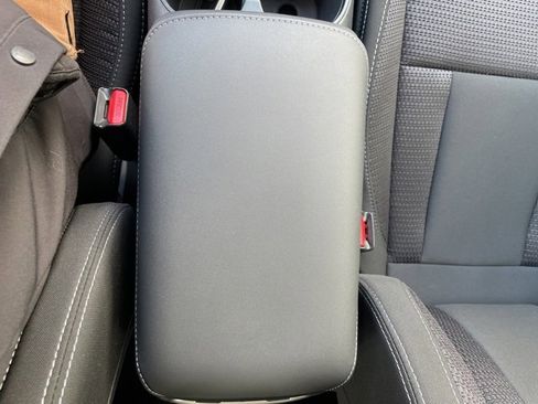 Used 2025 Subaru Outback Premium image 10