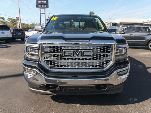 Used 2018 GMC Sierra 1500 SLT image 2
