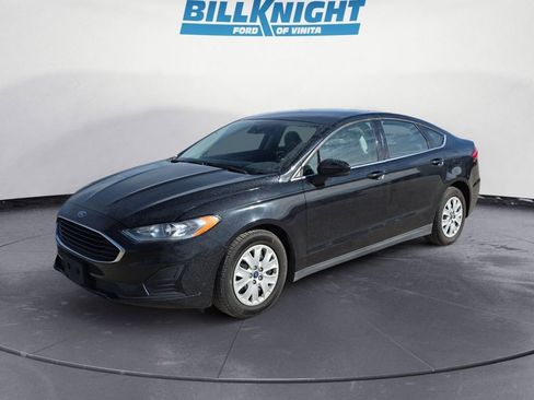 Used 2020 Ford Fusion S image 1