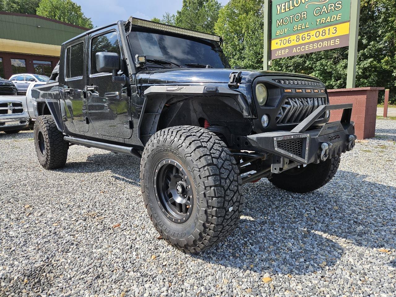 Used 2017 Jeep Wrangler Unlimited Sport w/ Quick Order Package 24S AWD/4WD image 3