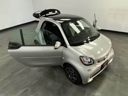 Used 2019 smart fortwo electric drive image 45