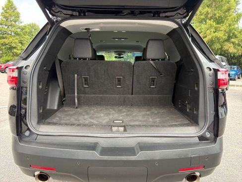 Used 2021 Chevrolet Traverse LT AWD/4WD image 15