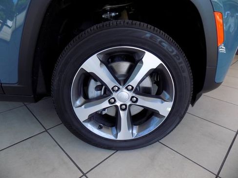 New 2026 Jeep Grand Cherokee L Limited RWD image 10