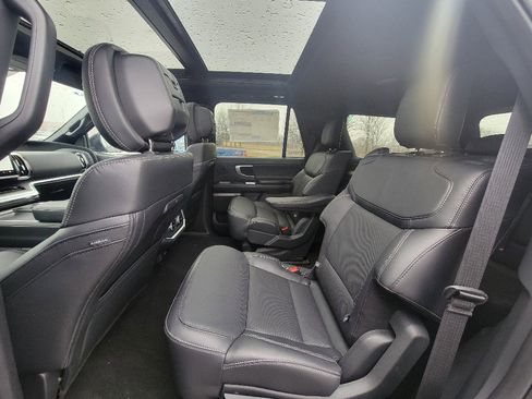 New 2026 Ford Expedition Platinum w/ Stealth Performance Package image 26