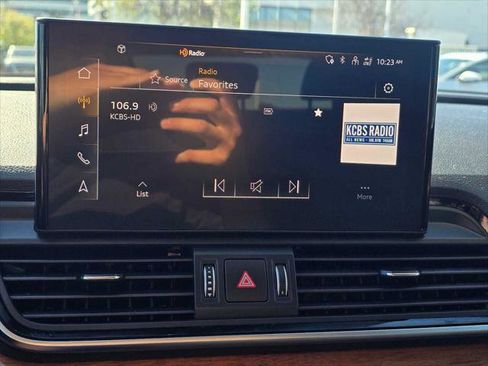 Used 2023 Audi Q5 2.0T Premium Plus w/ Premium Plus Package image 29