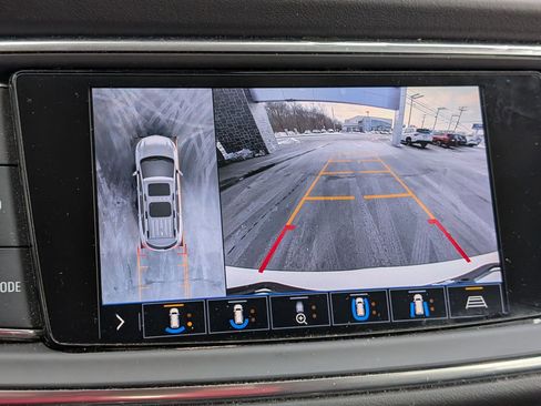 Used 2020 Buick Enclave Avenir w/ Avenir Technology Package image 24