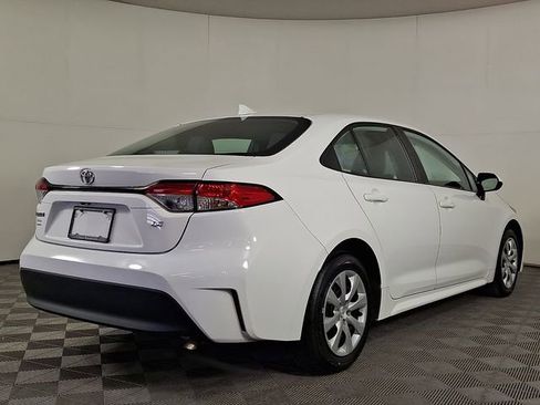 Used 2024 Toyota Corolla LE image 9