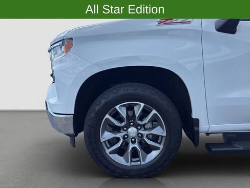 Used 2024 Chevrolet Silverado 1500 LT AWD/4WD image 20
