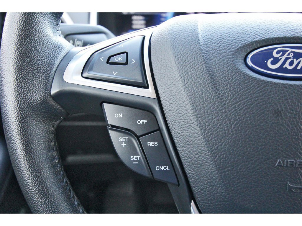 Used 2019 Ford Edge SEL w/ Equipment Group 201A FWD image 19