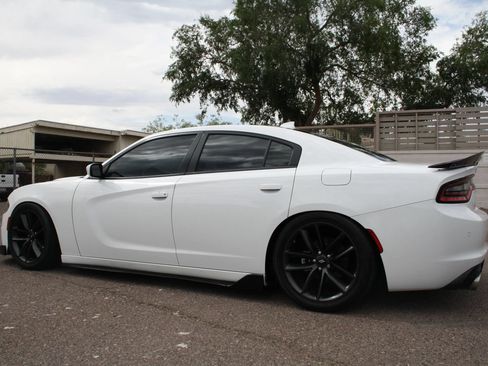 Used 2015 Dodge Charger R/T RWD image 27