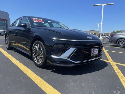 Used 2025 Hyundai Sonata SEL FWD image 10