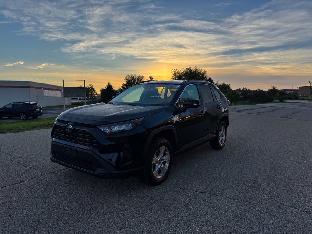 Used 2019 Toyota RAV4 LE AWD/4WD image 11