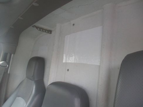 Used 2011 Ford E-450 and Econoline 450 Super Duty image 27