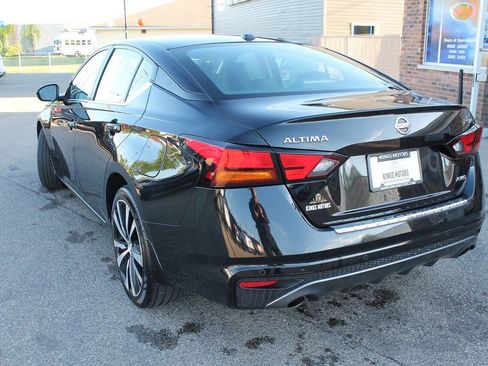 Used 2021 Nissan Altima 2.5 SR image 3