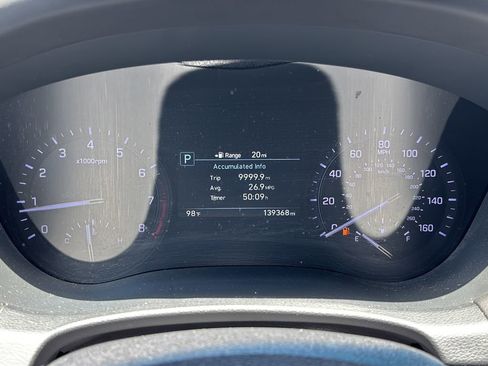 Used 2019 Genesis G80 3.8 RWD image 24