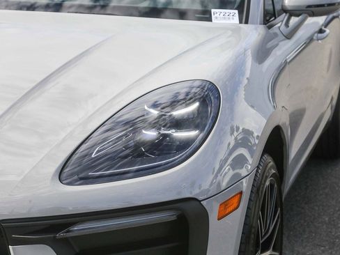 Used 2023 Porsche Macan Turbo AWD/4WD image 4