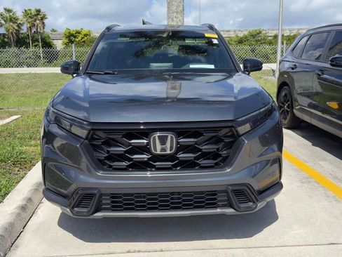 Used 2025 Honda CR-V Sport image 2