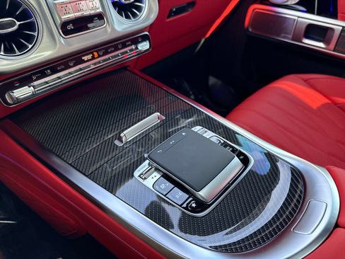 Certified 2025 Mercedes-Benz G 63 AMG 4MATIC image 30