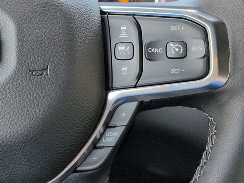 New 2026 RAM 3500 Laramie AWD/4WD image 28
