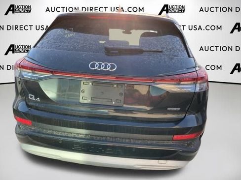 Used 2022 Audi Q4 e-tron Prestige image 13