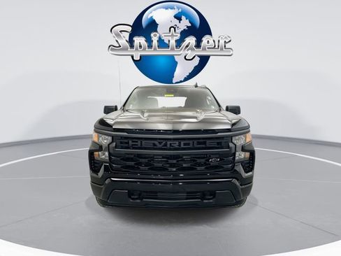 Used 2025 Chevrolet Silverado 1500 Custom w/ Turbomax Blackout Package image 4