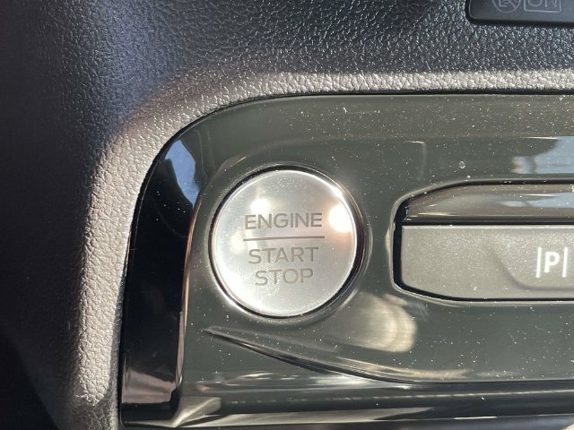 Used 2025 Ford Escape ST-Line Elite w/ Premium Technology Package AWD/4WD image 31