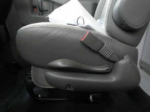 New 2025 GMC Savana 3500 w/ Power Convenience Package RWD image 34