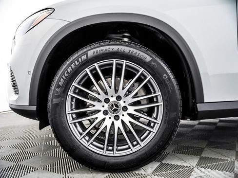 Certified 2026 Mercedes-Benz GLC 300 image 6
