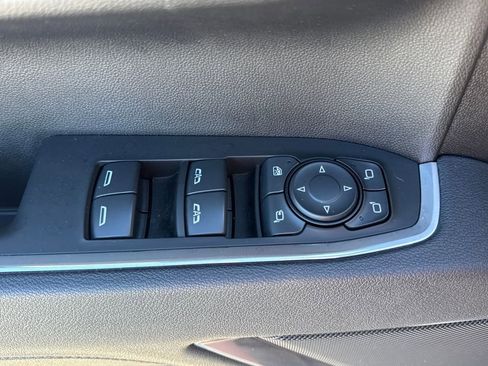 Used 2025 GMC Sierra 1500 SLT image 22