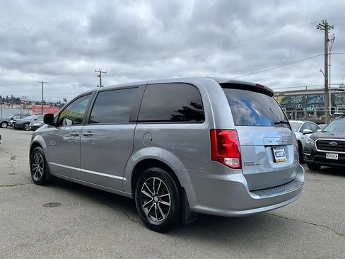 Used 2018 Dodge Grand Caravan SXT w/ Blacktop Package image 6