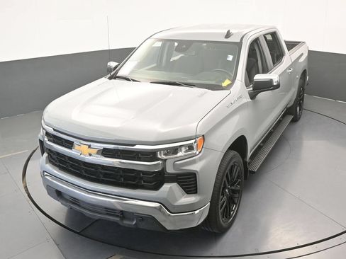 Used 2024 Chevrolet Silverado 1500 LT RWD image 46