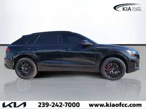 Used 2025 Audi SQ8 Prestige AWD/4WD image 2