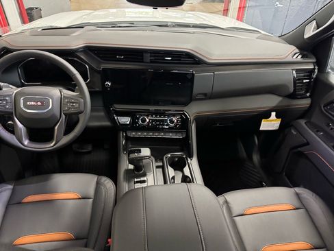 New 2026 GMC Sierra 1500 AT4 w/ Technology Package image 15