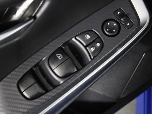 Certified 2025 Nissan Sentra SR FWD image 23