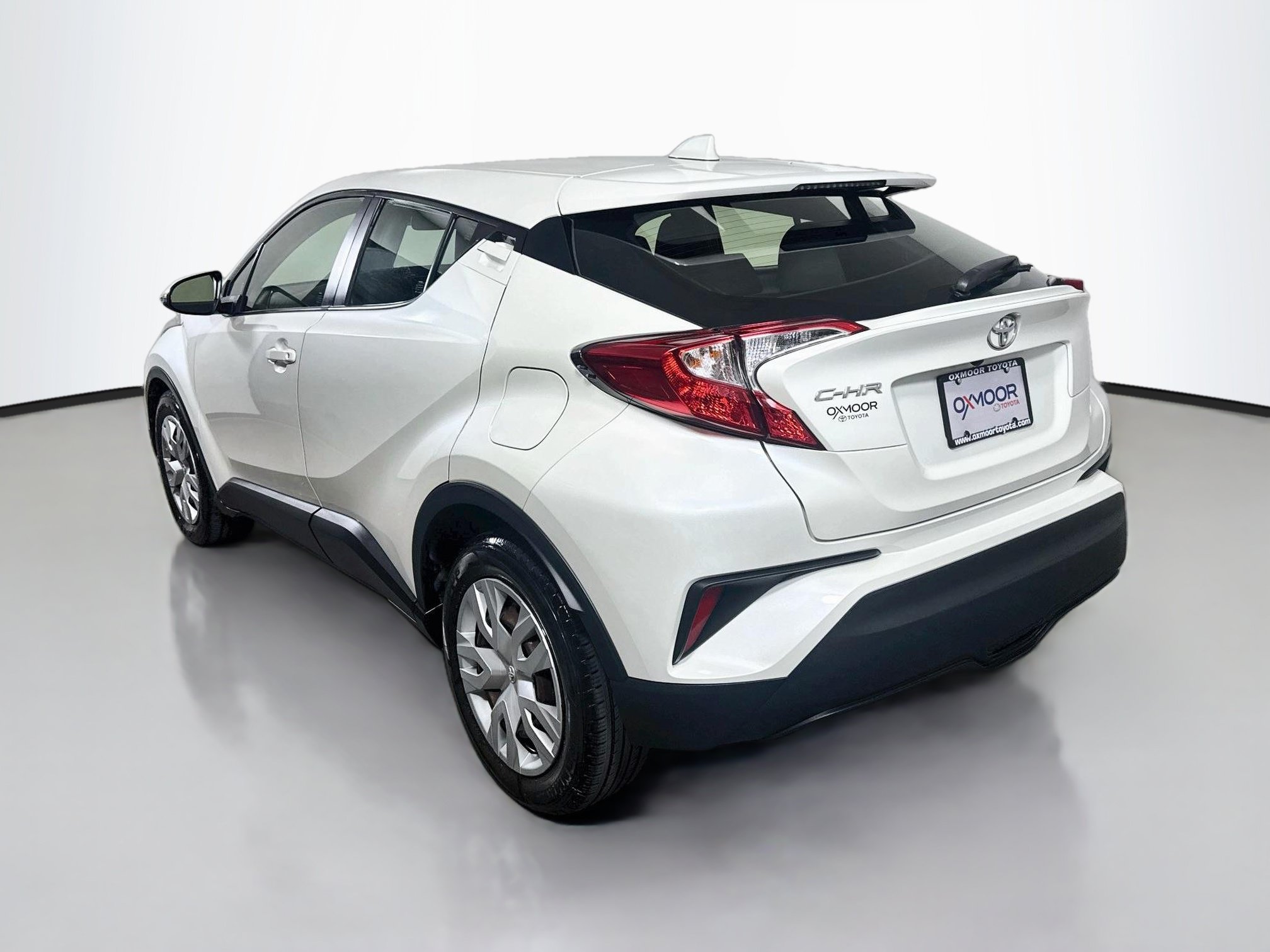 Used 2021 Toyota C-HR LE FWD image 5