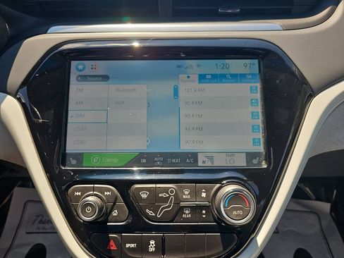 Used 2020 Chevrolet Bolt LT FWD image 21