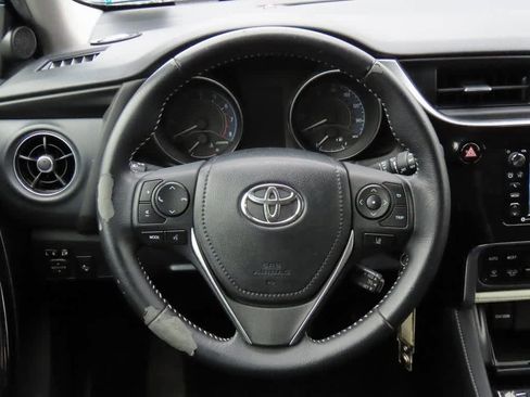 Used 2017 Toyota Corolla iM image 18