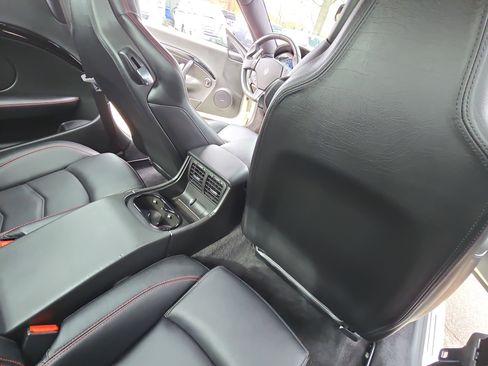 Used 2018 Maserati GranTurismo Sport image 11