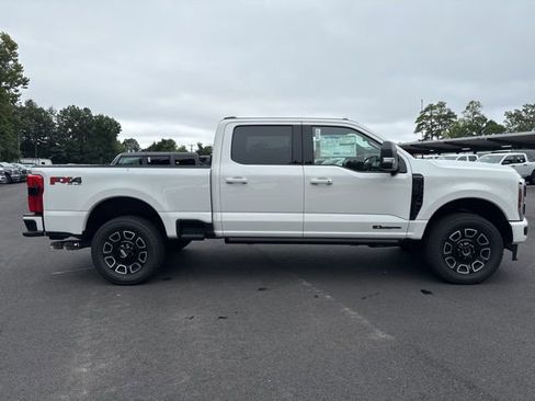 New 2025 Ford F250 Platinum w/ FX4 Off-Road Package image 6