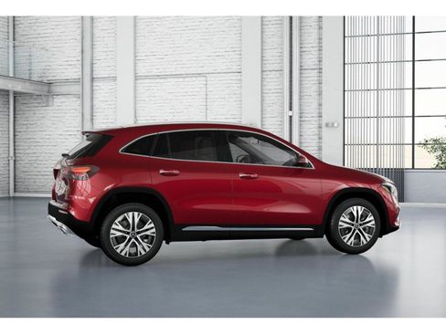 Used 2026 Mercedes-Benz GLA 250 4MATIC image 18