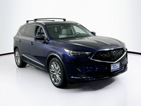 Used 2023 Acura MDX SH-AWD w/ Advance Package image 3