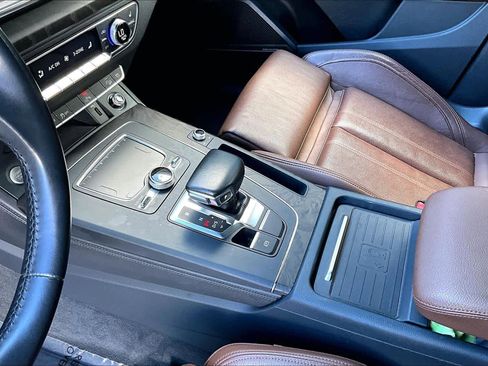 Used 2019 Audi Q5 2.0T Premium Plus w/ Premium Plus Package image 16