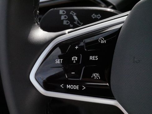 Certified 2023 Volkswagen ID.4 Pro S image 25