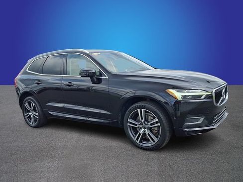 Used 2018 Volvo XC60 T6 Momentum w/ Convenience Package AWD/4WD image 2
